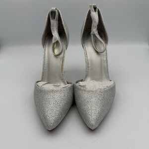 NWOT Dreams Pairs Appointed Lacey High Heel Silver‎ Glitter Shoe 8M